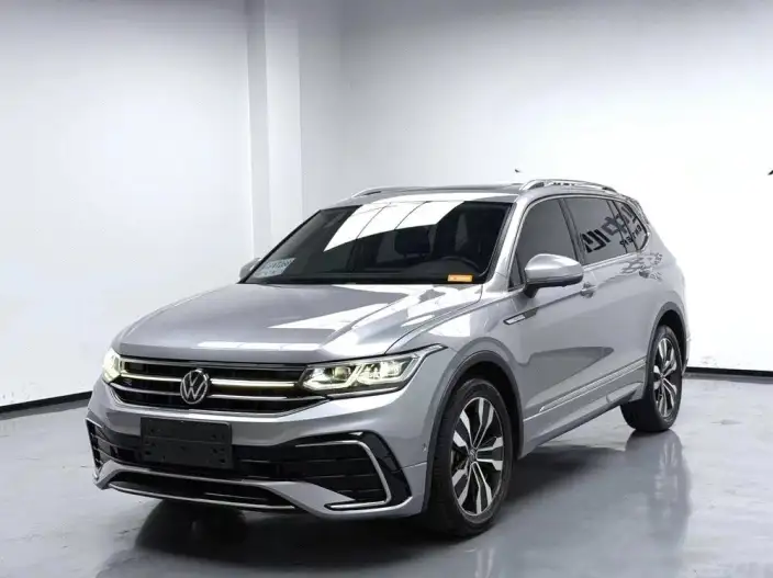 Volkswagen Tiguan L 2022 Model 330TSI Automatic 2WD R-Line Ultimate Edition – фото 1