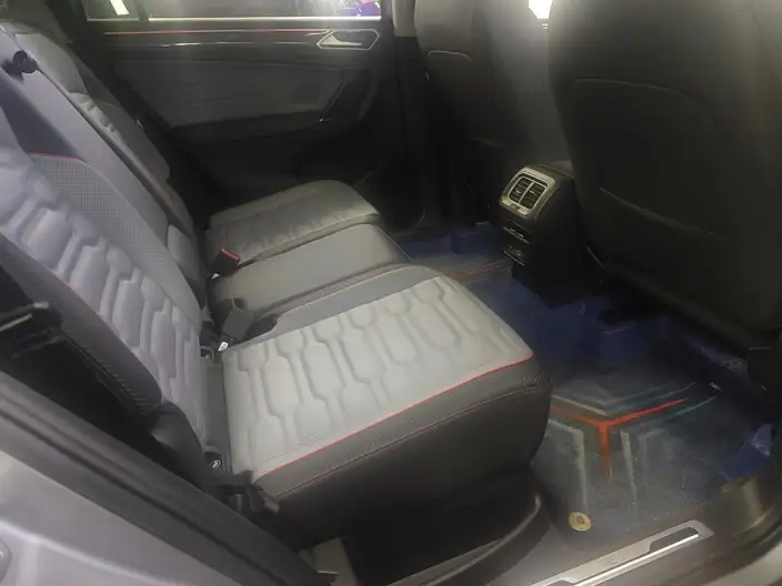 Volkswagen Tiguan L 2022 Model 330TSI Automatic 2WD R-Line Ultimate Edition – фото 6