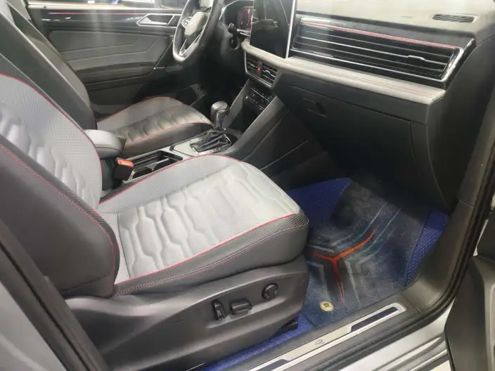 Volkswagen Tiguan L 2022 Model 330TSI Automatic 2WD R-Line Ultimate Edition – фото 9