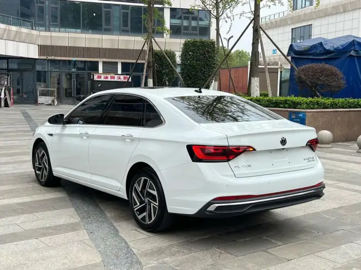 Volkswagen Sagitar 2024 Model 300TSI DSG Beyond Edition – фото 4