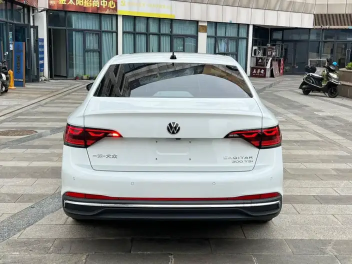 Volkswagen Sagitar 2024 Model 300TSI DSG Beyond Edition – фото 5