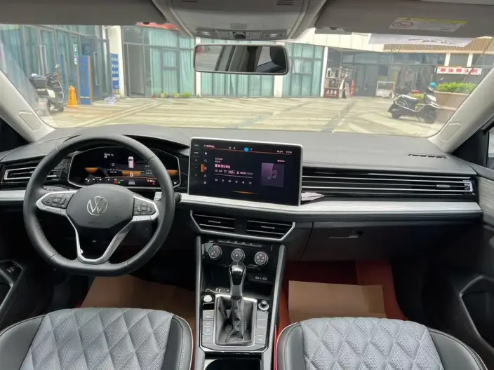 Volkswagen Sagitar 2024 Model 300TSI DSG Beyond Edition – фото 7