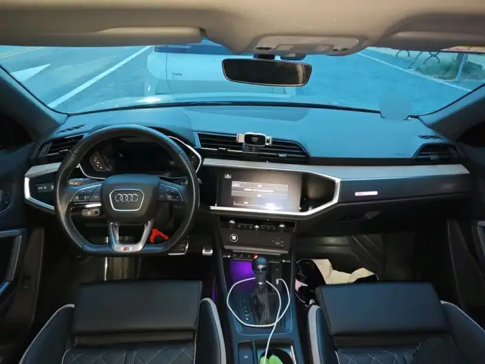 AUDI Q3 Sportback 2025 Model quattro 45th Anniversary Collector Edition Edition 40 TFSI Fashion Model – фото 5