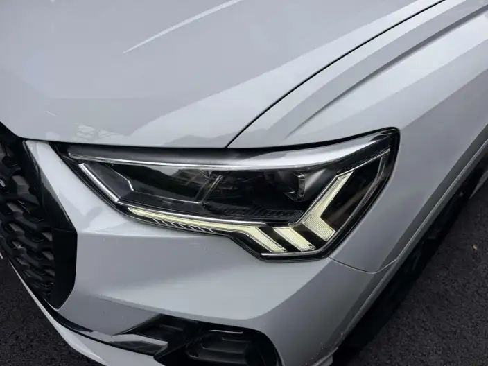 AUDI Q3 Sportback 2024 Model 40 TFSI Fashion Model – фото 7