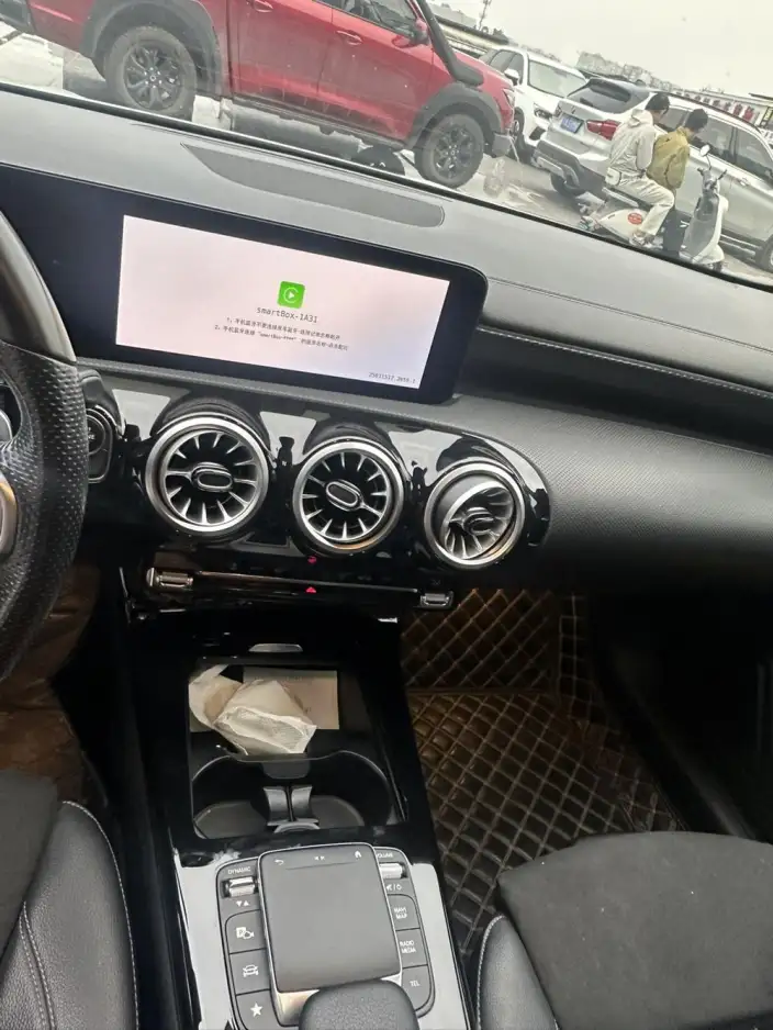 Mercedes-Benz A-class 2022 Model A 200 L Sports sedan Dynamic Edition – фото 8