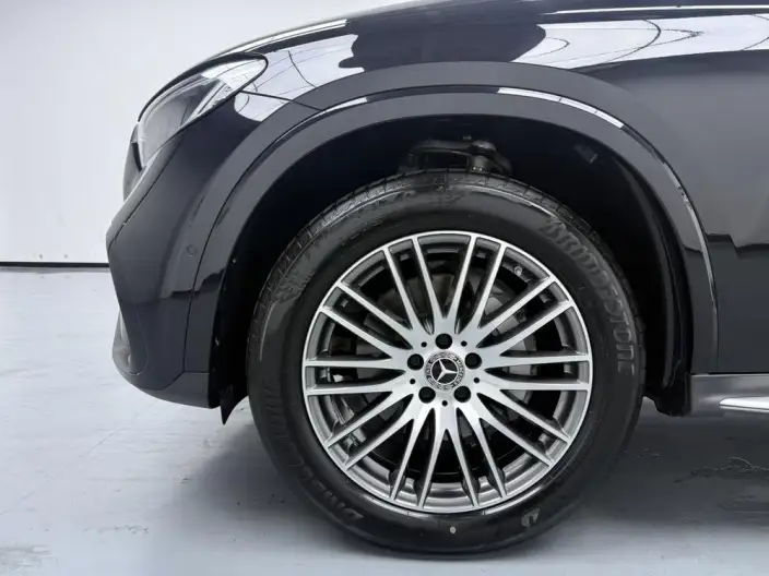 Mercedes-Benz GLC 2024 Model Facelift GLC 300 L 4MATIC Dynamic Model 5 seat – фото 9