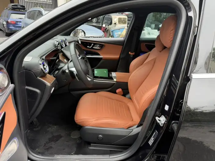 Mercedes-Benz GLC 2025 Model Facelift GLC 300 L 4MATIC Dynamic Model 5 seat – фото 8