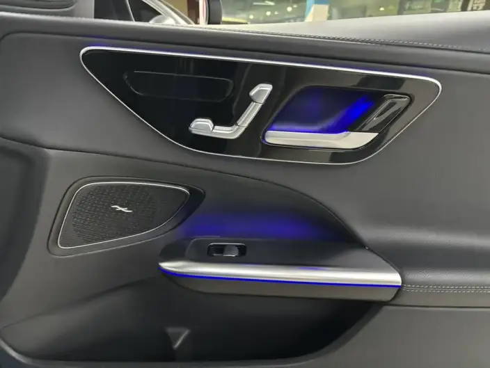 Mercedes-Benz C-Class PHEV 2023 Model Facelift C 350 eL – фото 8
