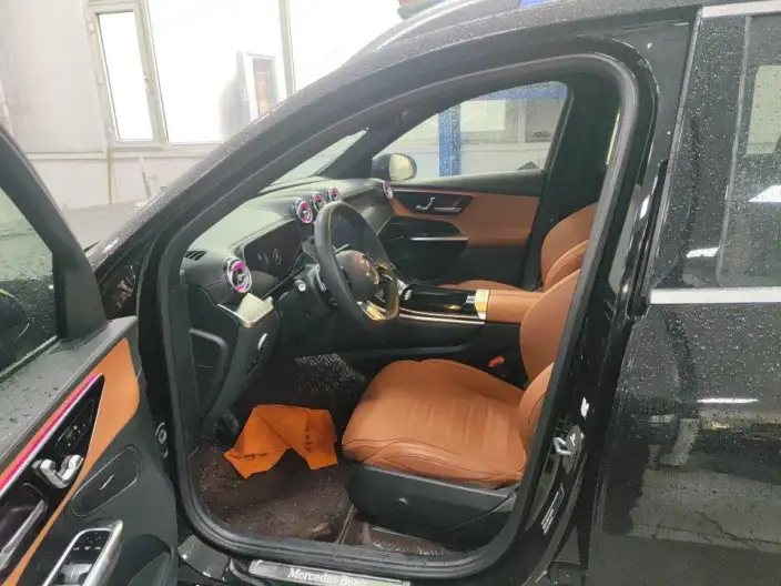 Mercedes-Benz GLC 2024 Model Facelift GLC 300 L 4MATIC Dynamic Model 5 seat – фото 7