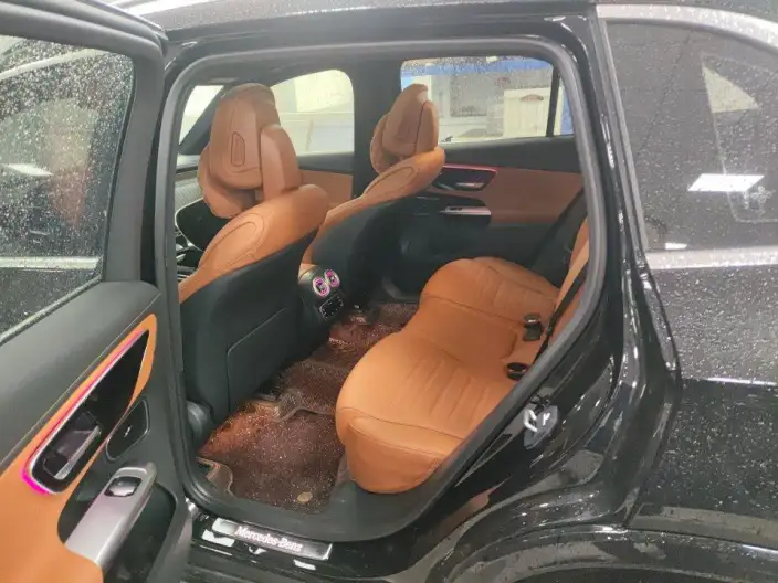 Mercedes-Benz GLC 2024 Model Facelift GLC 300 L 4MATIC Dynamic Model 5 seat – фото 8