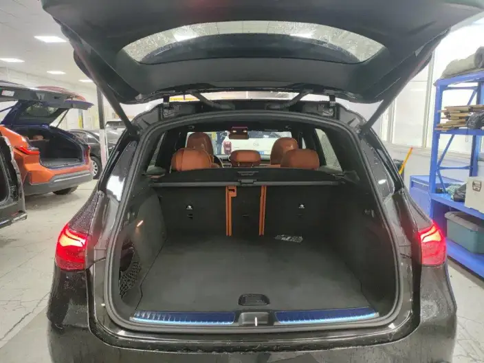Mercedes-Benz GLC 2024 Model Facelift GLC 300 L 4MATIC Dynamic Model 5 seat – фото 9