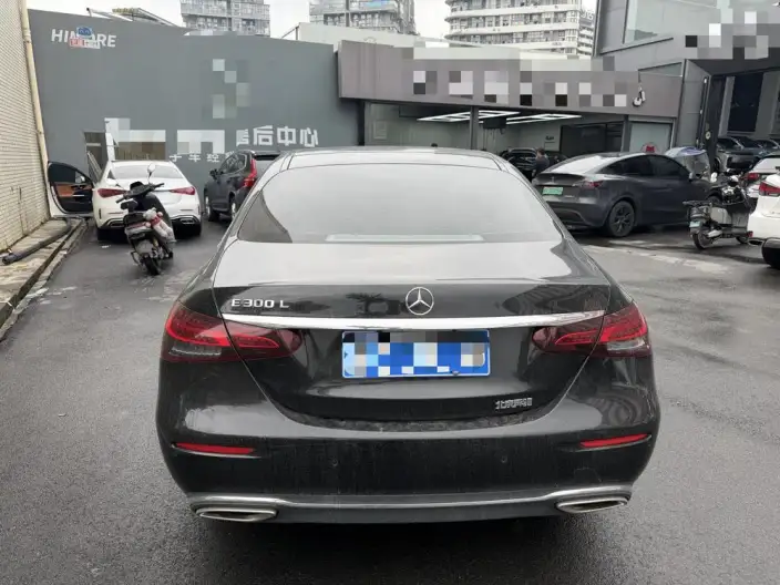 Mercedes-Benz E-Class 2022 Model E 260 L sedan – фото 5