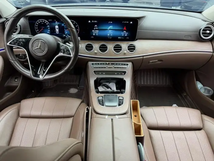 Mercedes-Benz E-Class 2022 Model E 260 L sedan – фото 7