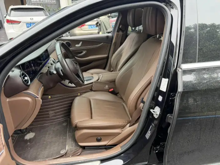 Mercedes-Benz E-Class 2022 Model E 260 L sedan – фото 8