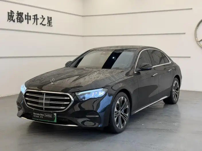 Mercedes-Benz E-Class PHEV 2024 Model E 350 e L sedan – фото 1