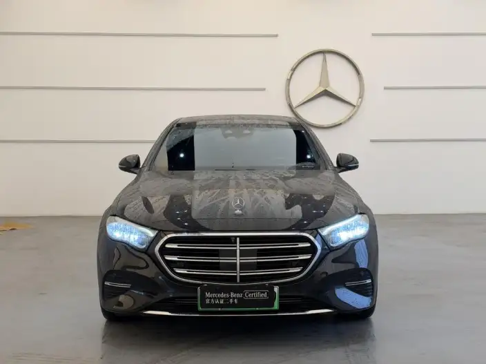 Mercedes-Benz E-Class PHEV 2024 Model E 350 e L sedan – фото 2