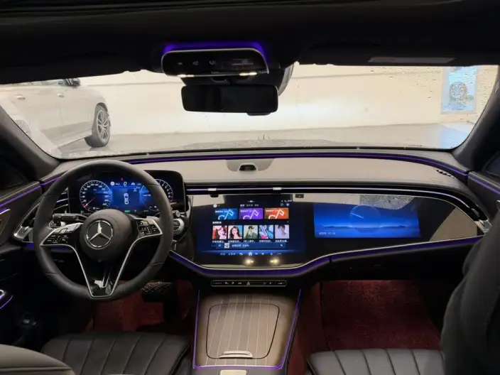 Mercedes-Benz E-Class PHEV 2024 Model E 350 e L sedan – фото 10