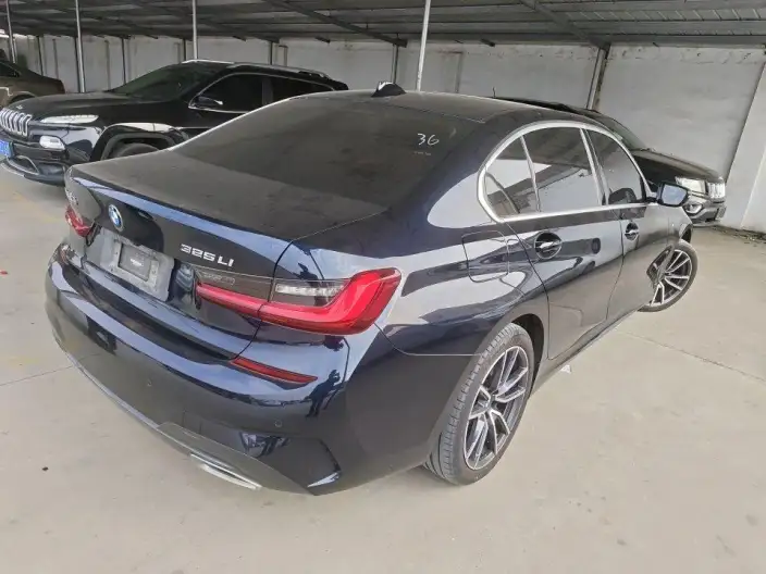 BMW 3 Series 2022 Model 325Li M Sports Set – фото 4