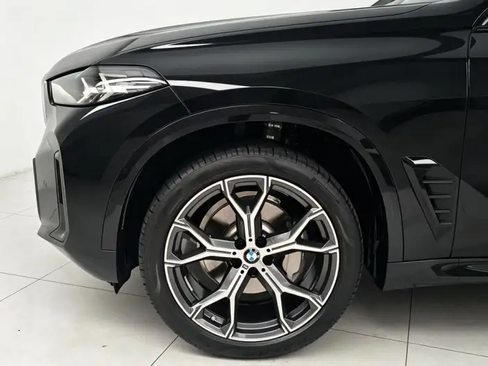 BMW X5 2025 Model xDrive30Li Exclusive Model M Sports Night Set – фото 10