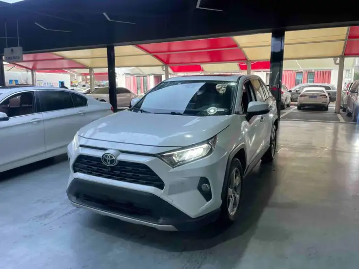 Toyota RAV4 2022 Model 2.0L CVT 2WD Fashion edition – фото 1