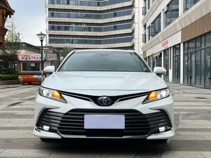 Toyota Camry 2021 Model Hybrid 2.5HGVP Leading version – фото 2