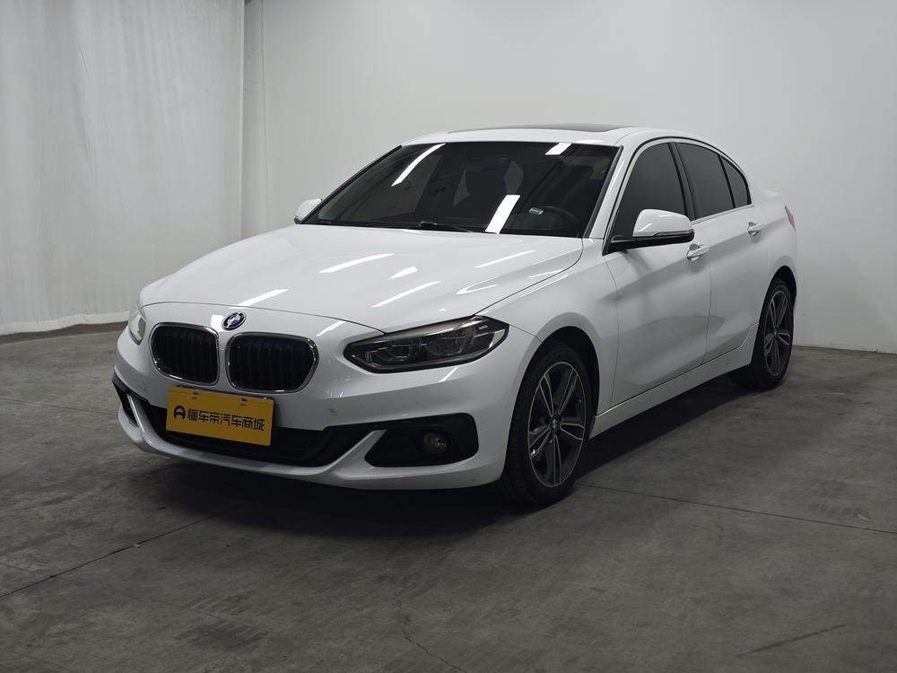 BMW 1 Series 2018 комплектация 118i Sport Sport