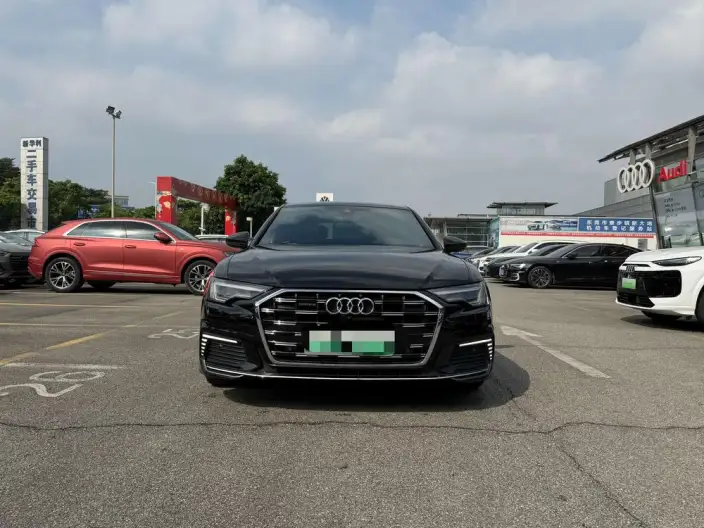 Audi A6L PHEV 2022 Model 55 TFSI e quattro – фото 2