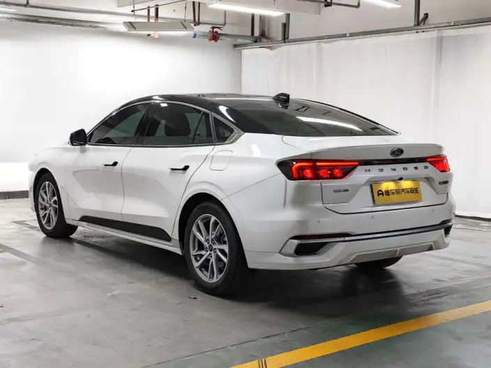 Ford Mondeo 2022 Model Facelift EcoBoost 245 Luxury Model – фото 5