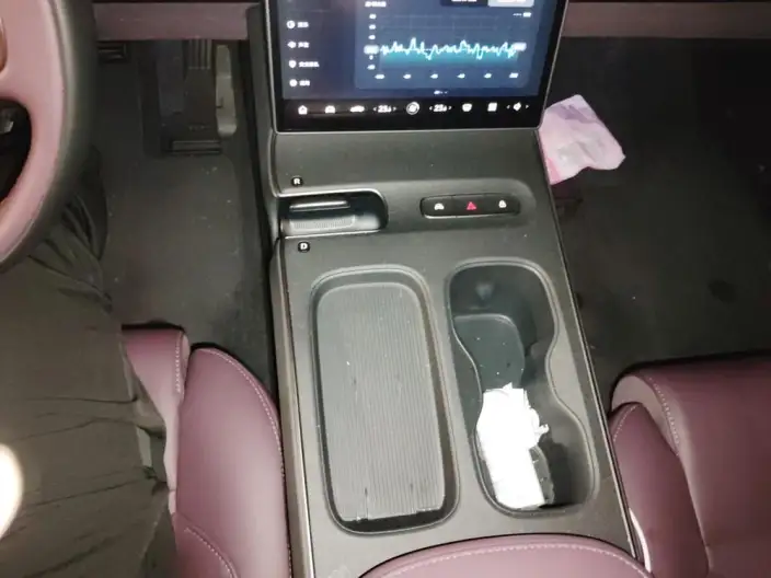 NIO ET5 2024 Model 75kWh – фото 9