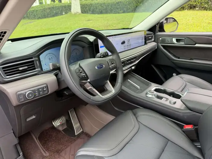 Ford Explorer 2027 Model 2.3T EcoBoost 4WD Titan Jin Edition 7 seat – фото 6