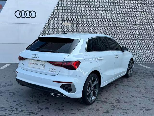 Audi A3 2021 Sportback 35 TFSI Luxury Sport – фото 6