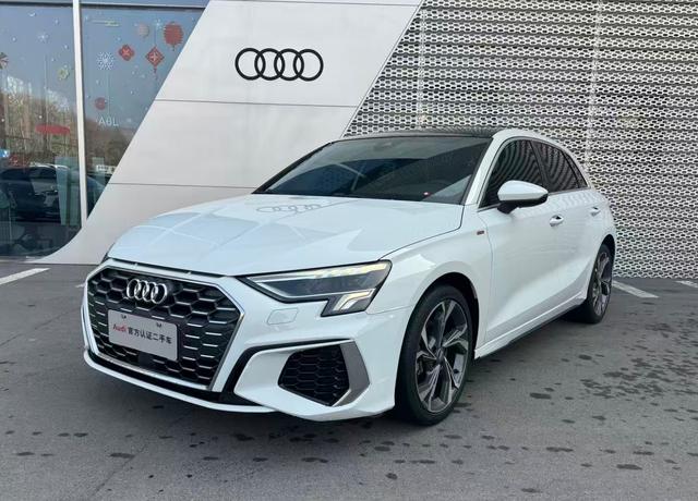 Audi A3 2021 Sportback 35 TFSI Luxury Sport – фото 19
