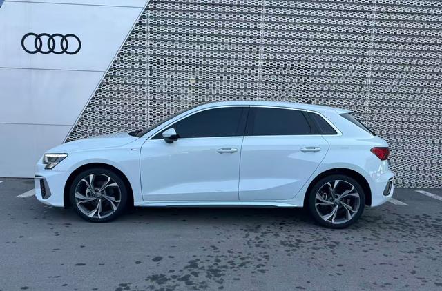 Audi A3 2021 Sportback 35 TFSI Luxury Sport – фото 20