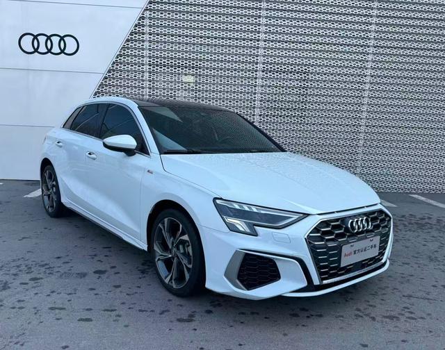 Audi A3 2021 Sportback 35 TFSI Luxury Sport – фото 22