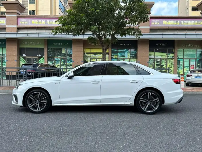 Audi A4 L 2022 Model 40 TFSI Luxury Dynamic Model – фото 4