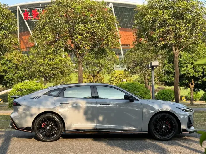 Changan UNI-V 2022 Model 1.5T Sports Edition – фото 7