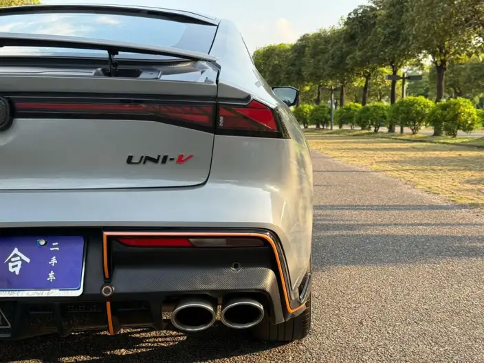 Changan UNI-V 2022 Model 1.5T Sports Edition – фото 9