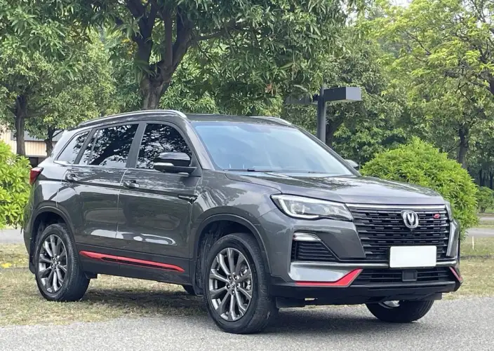 Changan CS75 2022 Model Blue Whale Edition 1.5T DCT Noble Model – фото 3