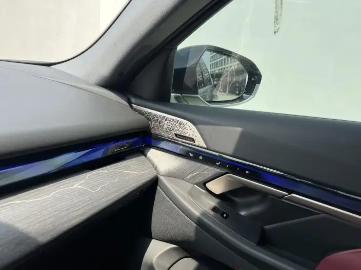 BMW 5 Series 2024 Model 530Li Exclusive Model M Sports Set – фото 9