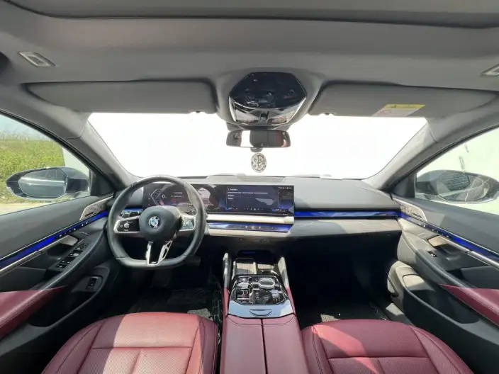 BMW 5 Series 2024 Model 530Li Exclusive Model M Sports Set – фото 10