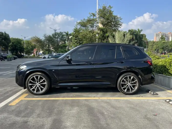 BMW X3 2023 Model xDrive30i Leading Model M Night Set – фото 4