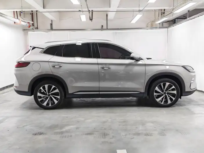 BYD Song PLUS EV 2023 Model Champion Edition 520KM Noble Model – фото 8