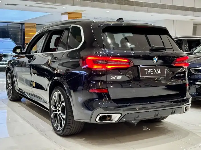 BMW X5 2022 Model xDrive 40Li Exclusive Model M Sports Set – фото 4