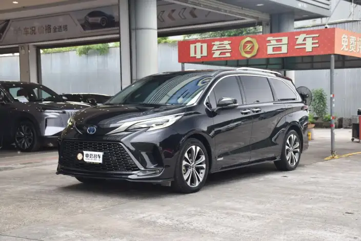 Granvia 2022 Model 2.5L Hybrid Premium Edition – фото 1