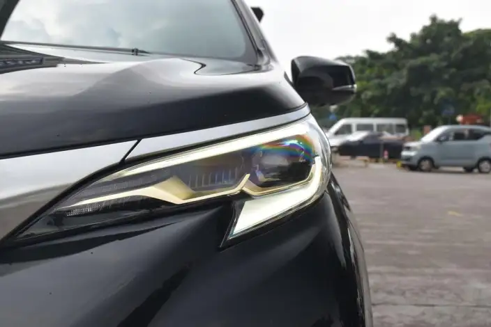 Granvia 2022 Model 2.5L Hybrid Premium Edition – фото 8