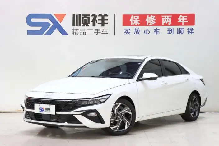Hyundai Ioniq 2023 Model 1.5L CVT GLX Elite Edition – фото 1