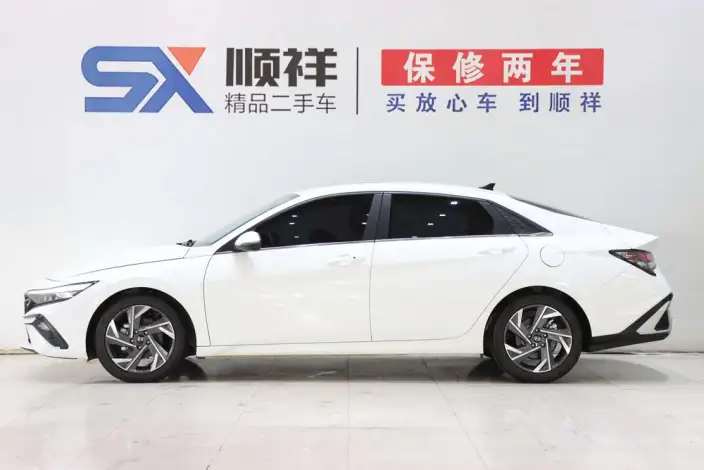 Hyundai Ioniq 2023 Model 1.5L CVT GLX Elite Edition – фото 4