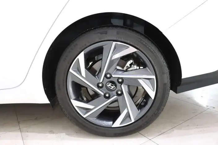 Hyundai Ioniq 2023 Model 1.5L CVT GLX Elite Edition – фото 7