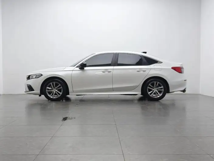 Honda Civic 2022 Model 240TURBO CVT Dynamic Edition – фото 4