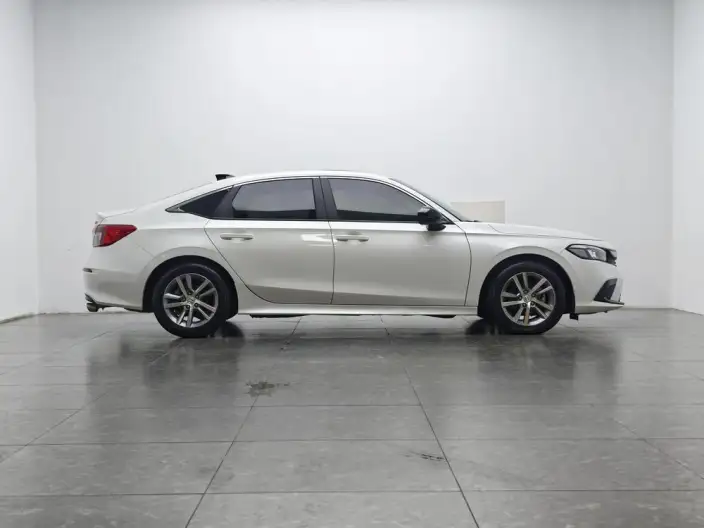 Honda Civic 2022 Model 240TURBO CVT Dynamic Edition – фото 8